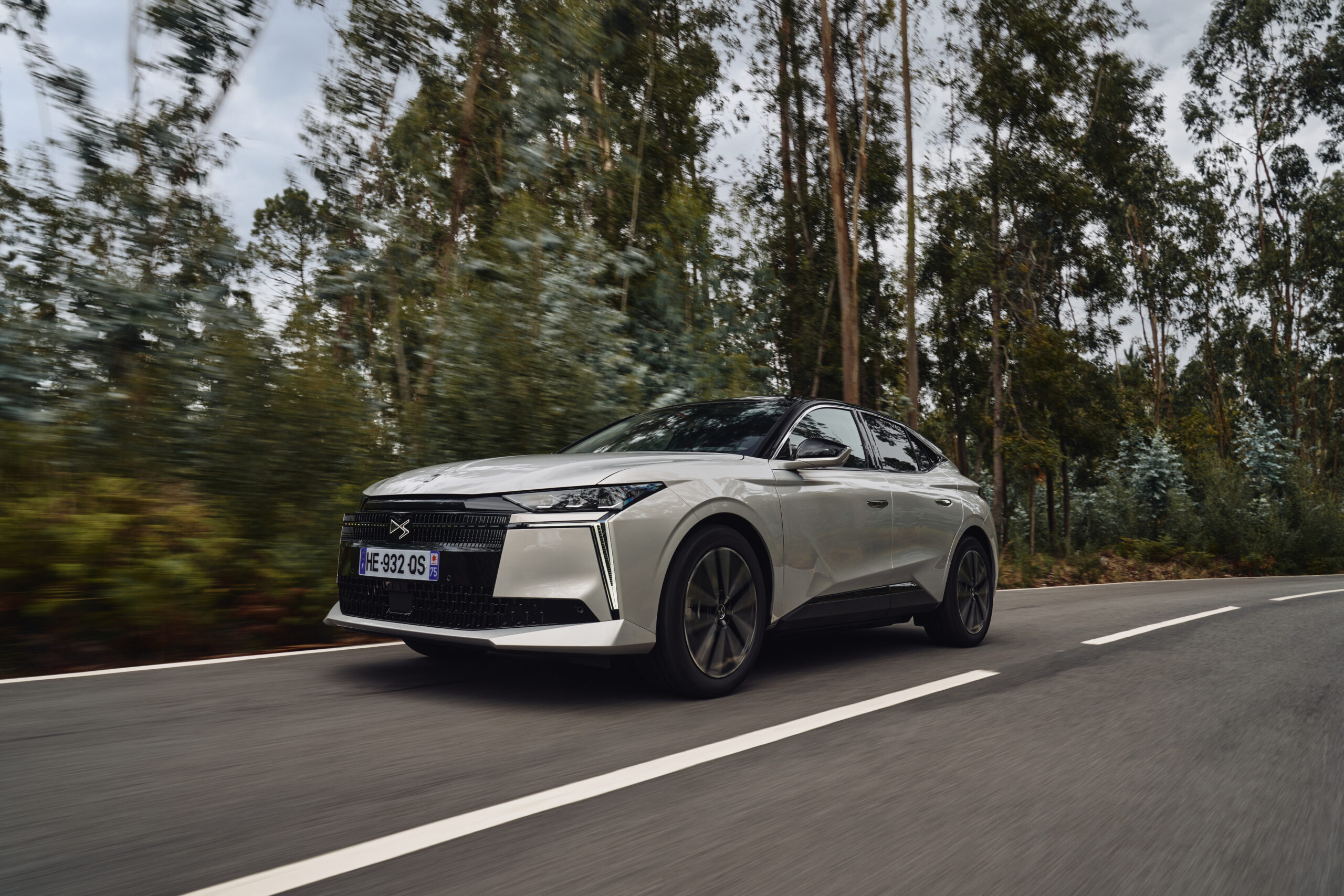 DS Automobiles Nº 4
